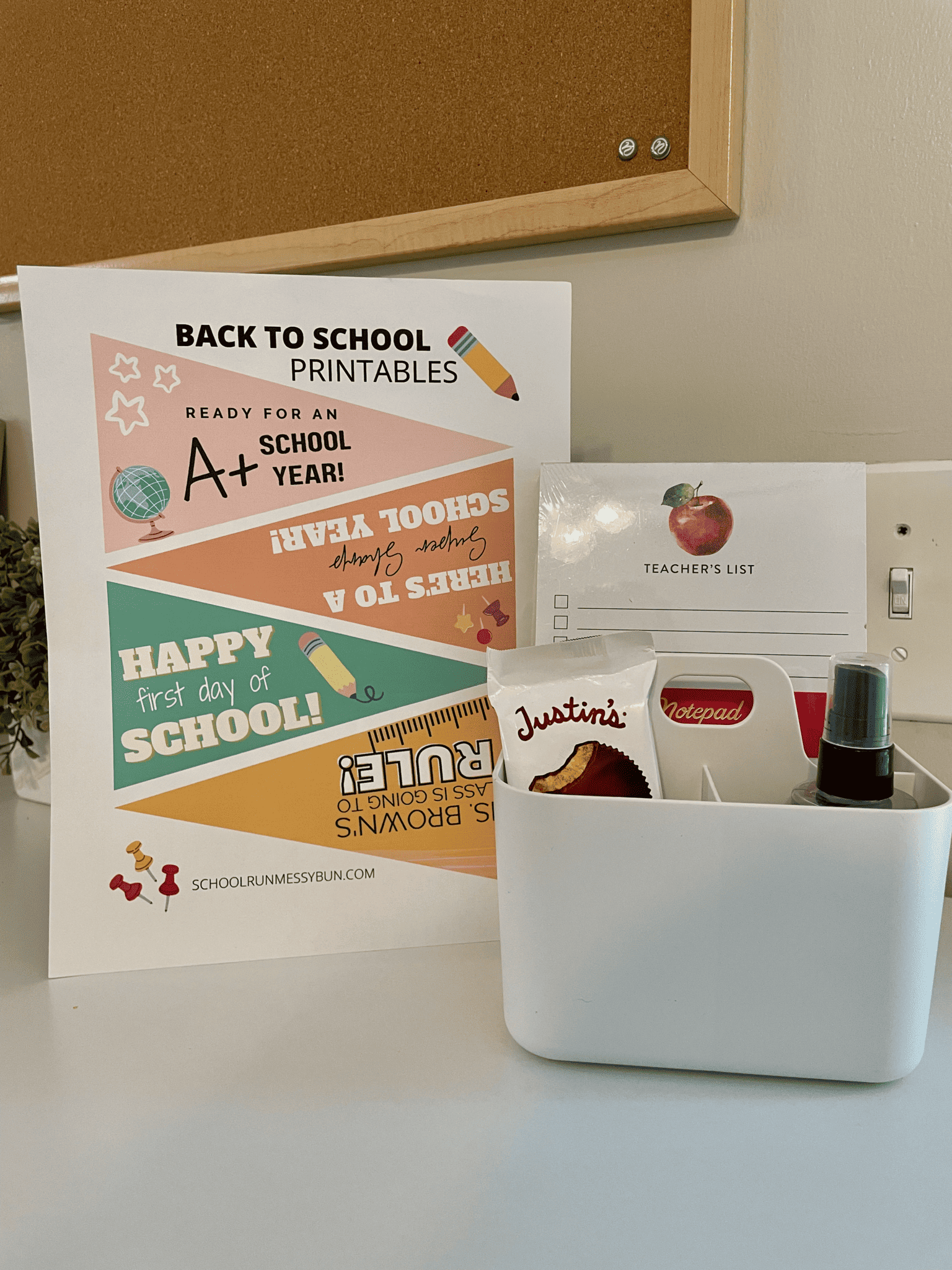25 First Day of School Picture Ideas You'll Want To Recreate This Year ...